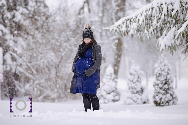 photographe-exterieur-neige-style-different Grossesse Photographie maternité femme enceinte neige hiver