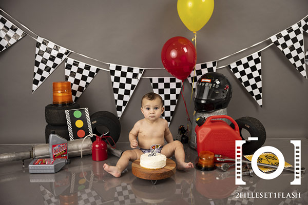 Bébé Smash the cake photographie auto