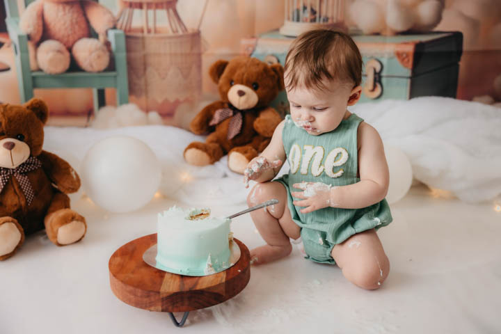 smash the cake un an, 1 an enfant, gâteau en studio. Studio Lanaudière, photographe