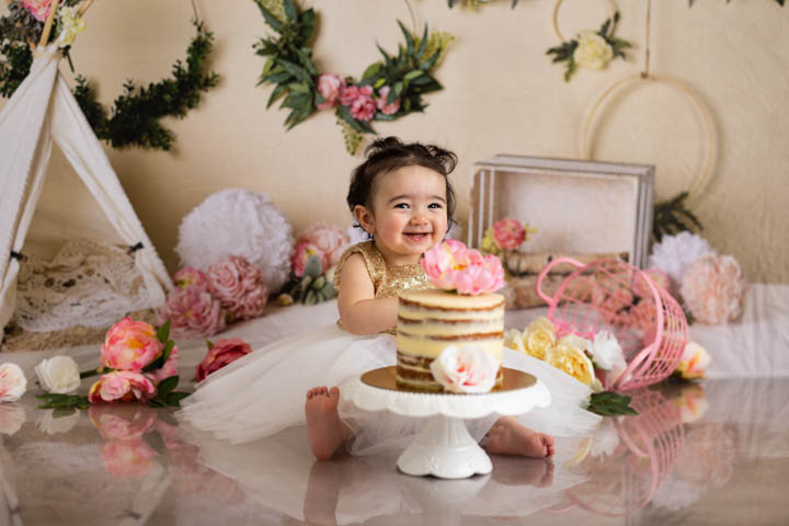 smash the cake un an, 1 an enfant, gâteau en studio. Studio Lanaudière, photographe